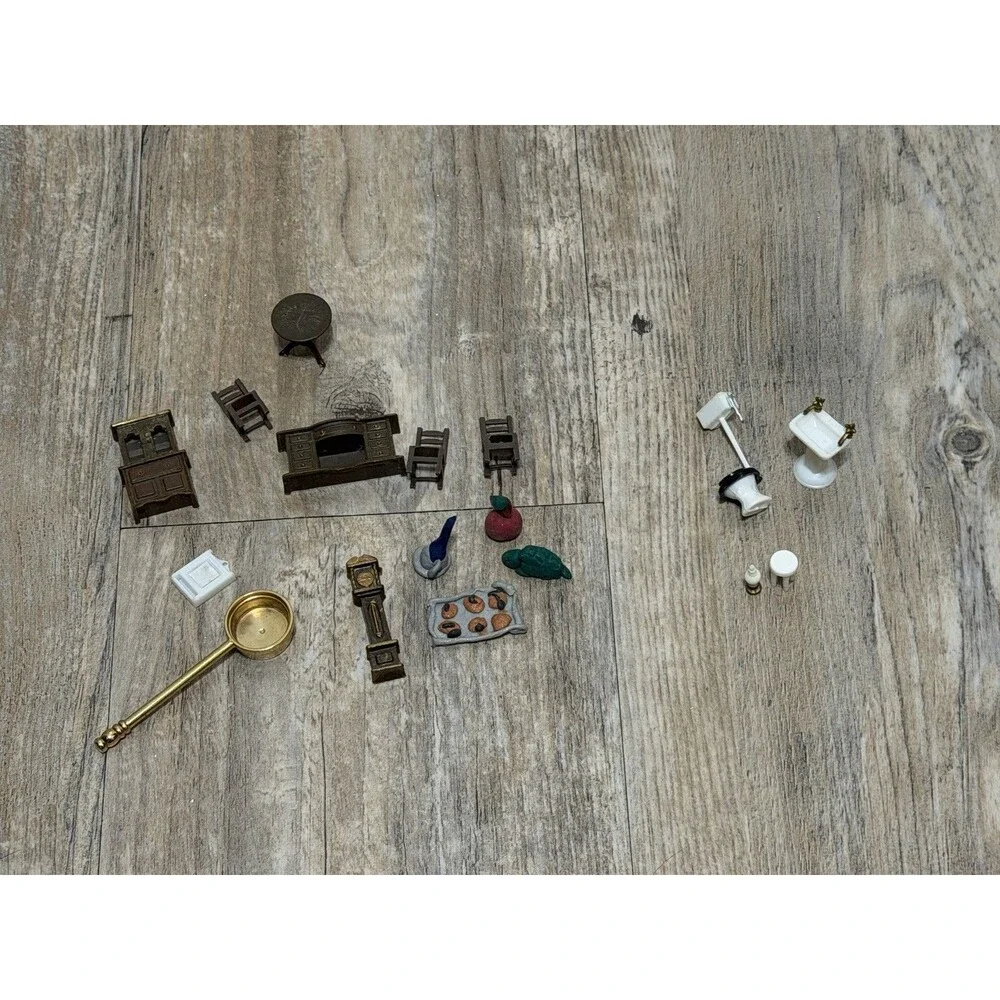 Vtg Lot 17 Piece Mismatched Dollhouse Bathroom Furniture Decorative Decor -Clock